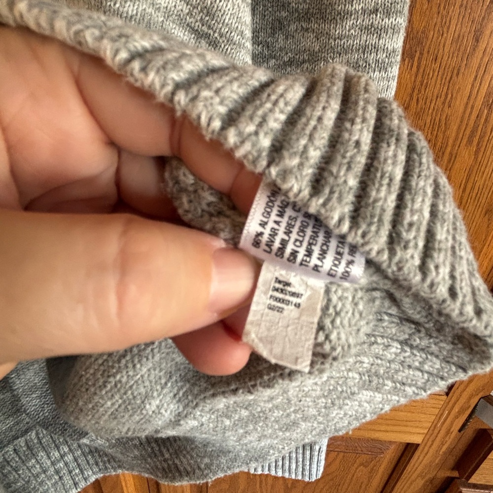 Men's Gray Button-Up Sweater - Picture 6 of 8